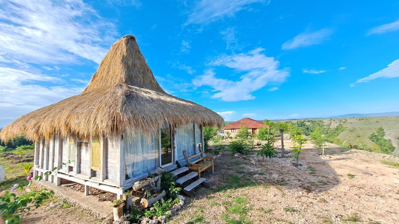 Hars Garden Sumba Otel Waingapu Dış mekan fotoğraf
